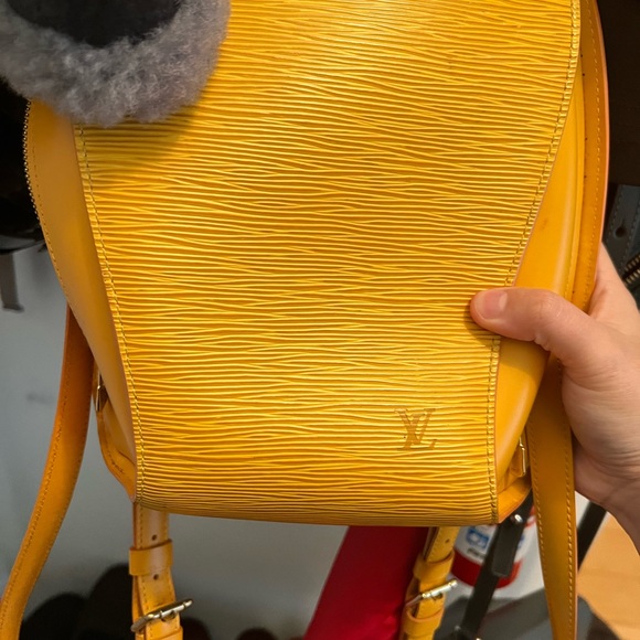 Louis Vuitton Mabillon 865698 Epi Leather Backpack - Picture 12 of 13